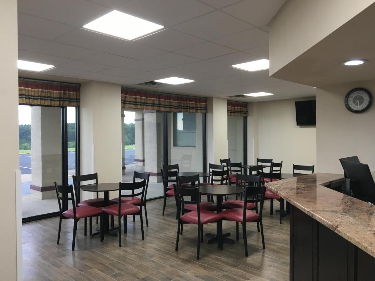 Red Roof Inn Staunton Ngoại thất bức ảnh