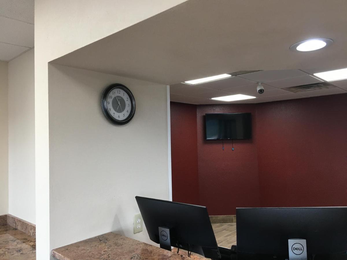 Red Roof Inn Staunton Ngoại thất bức ảnh