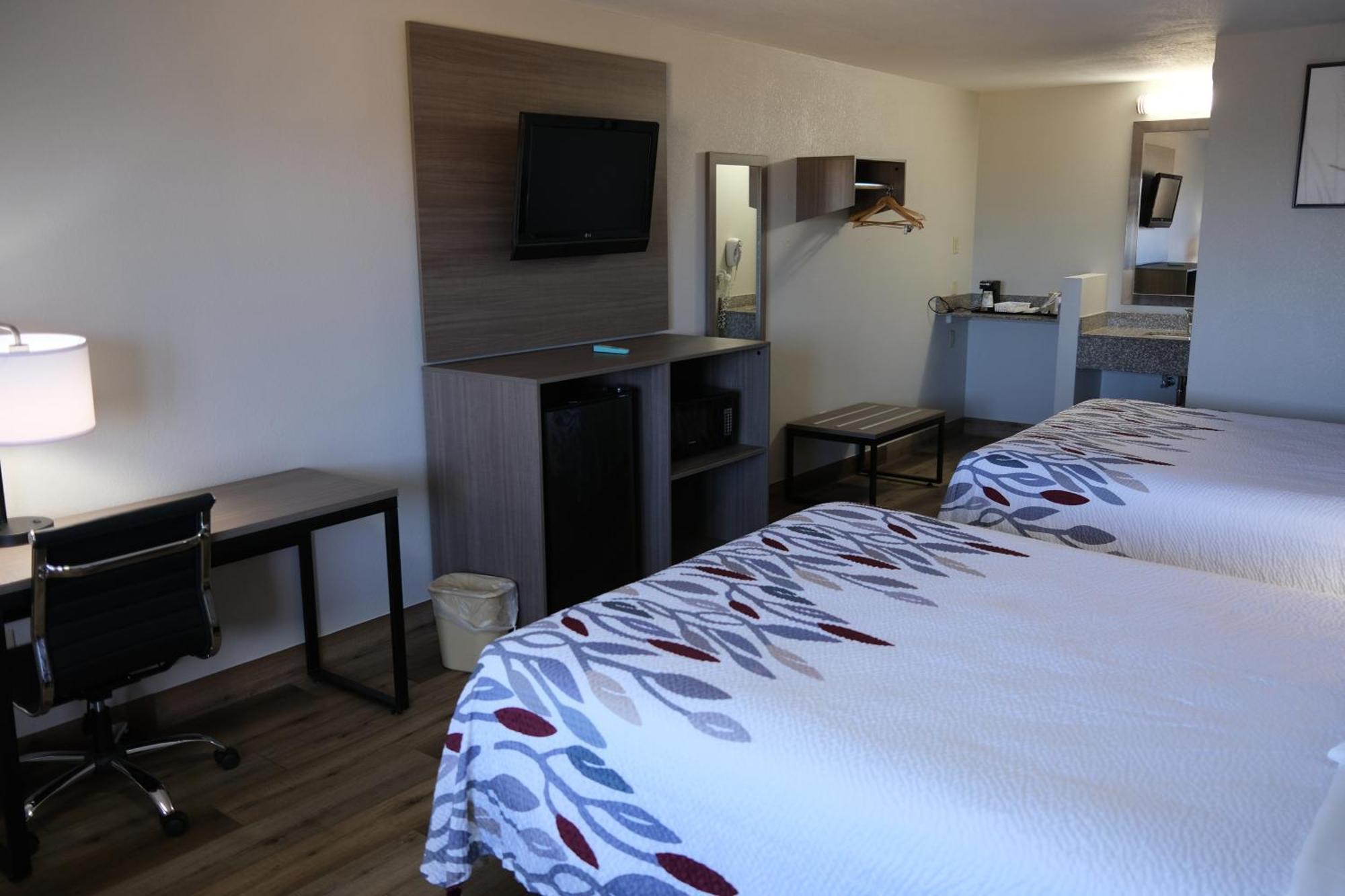 Red Roof Inn Staunton Ngoại thất bức ảnh