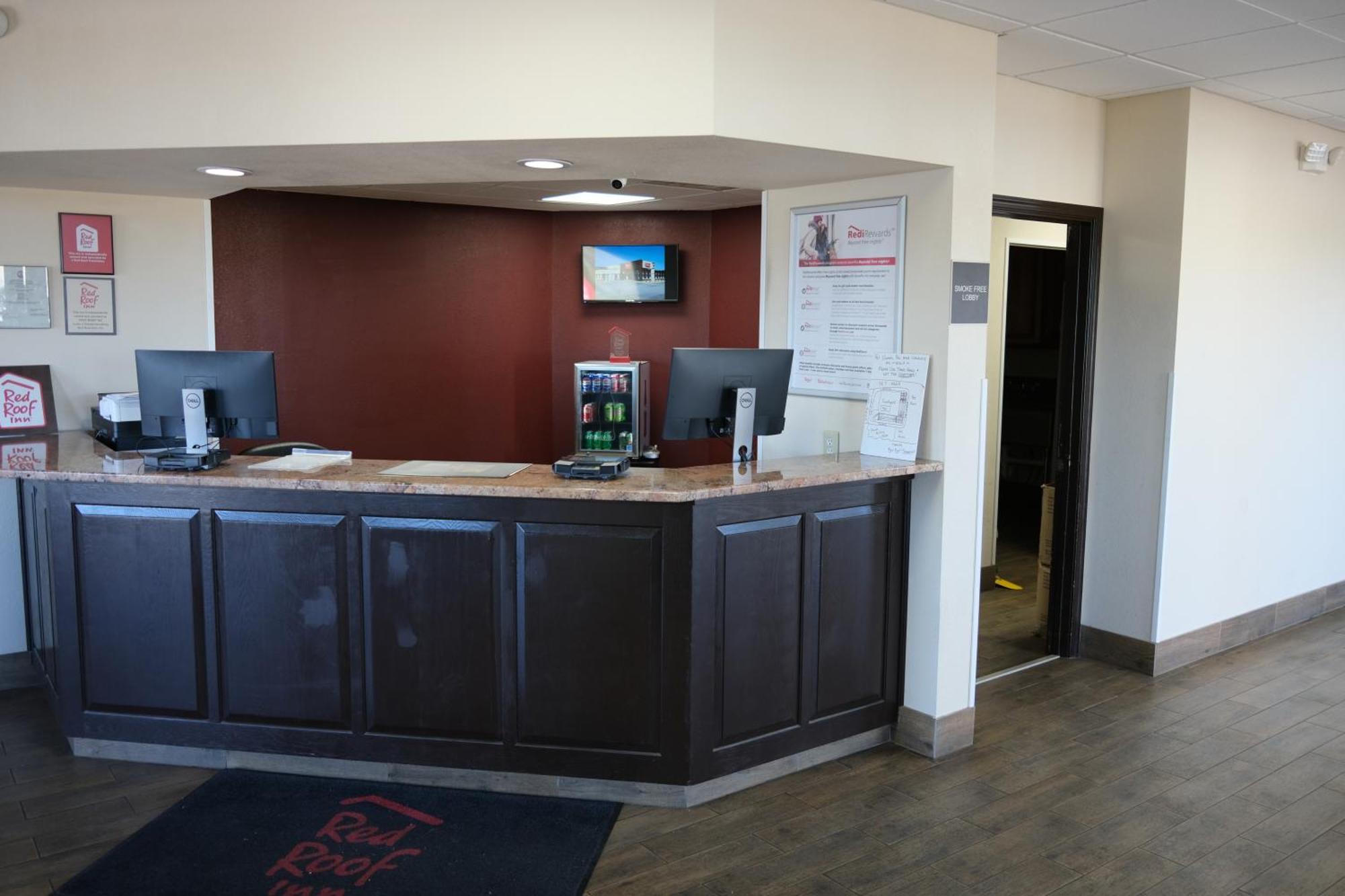 Red Roof Inn Staunton Ngoại thất bức ảnh
