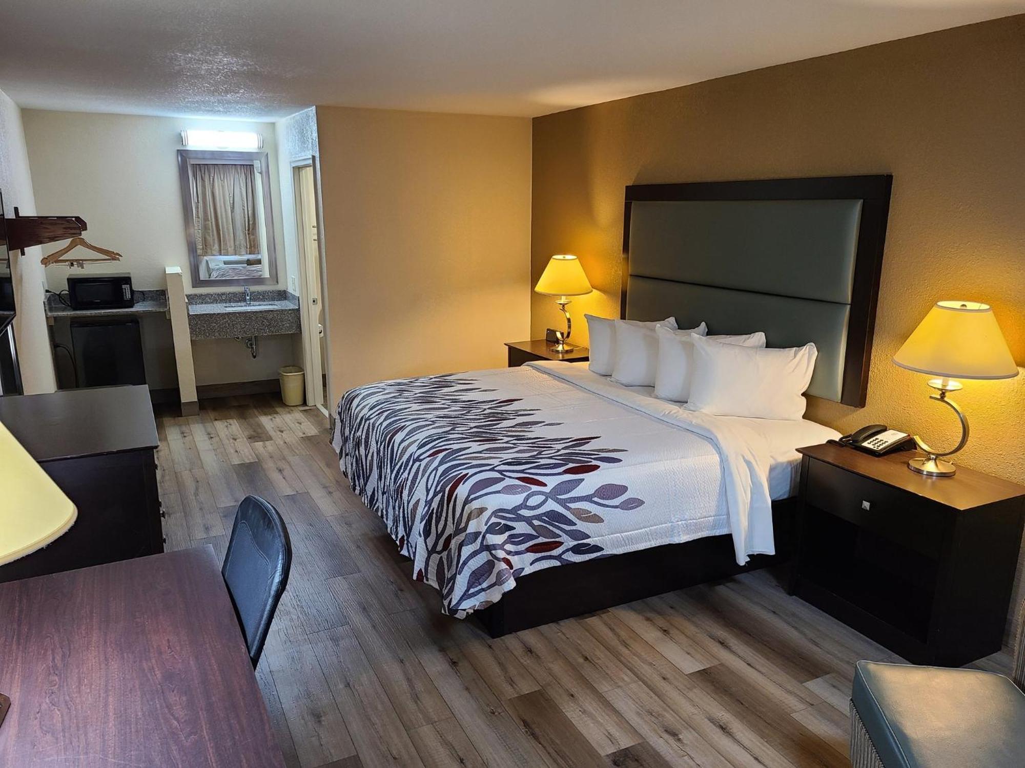 Red Roof Inn Staunton Ngoại thất bức ảnh