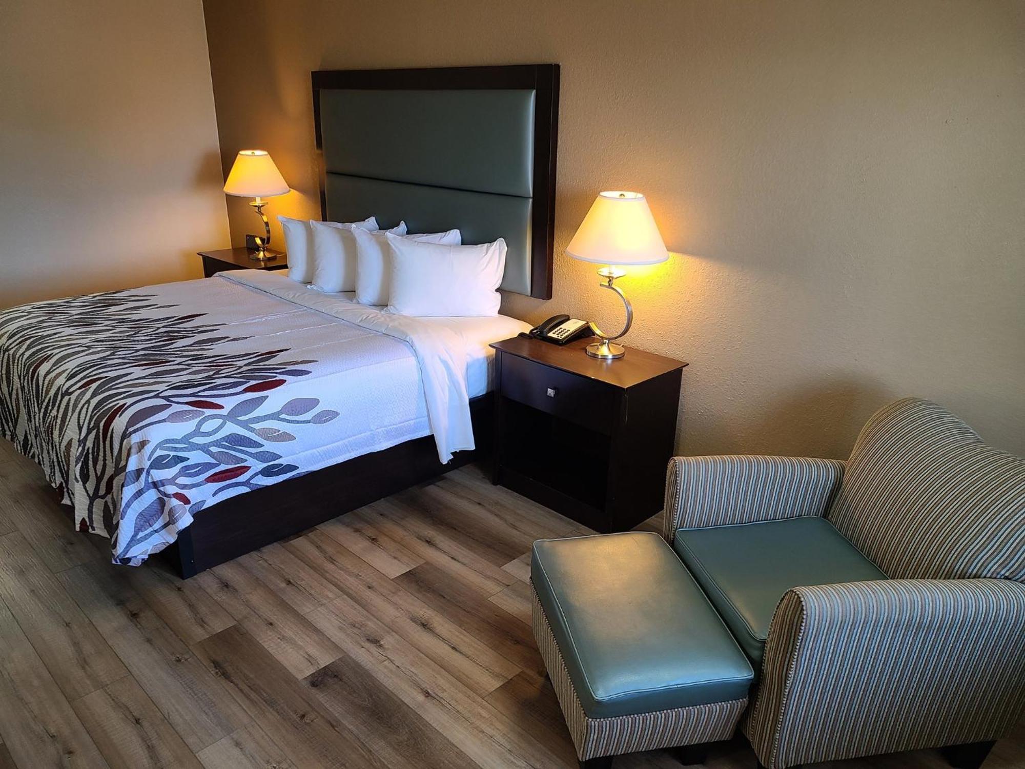 Red Roof Inn Staunton Ngoại thất bức ảnh