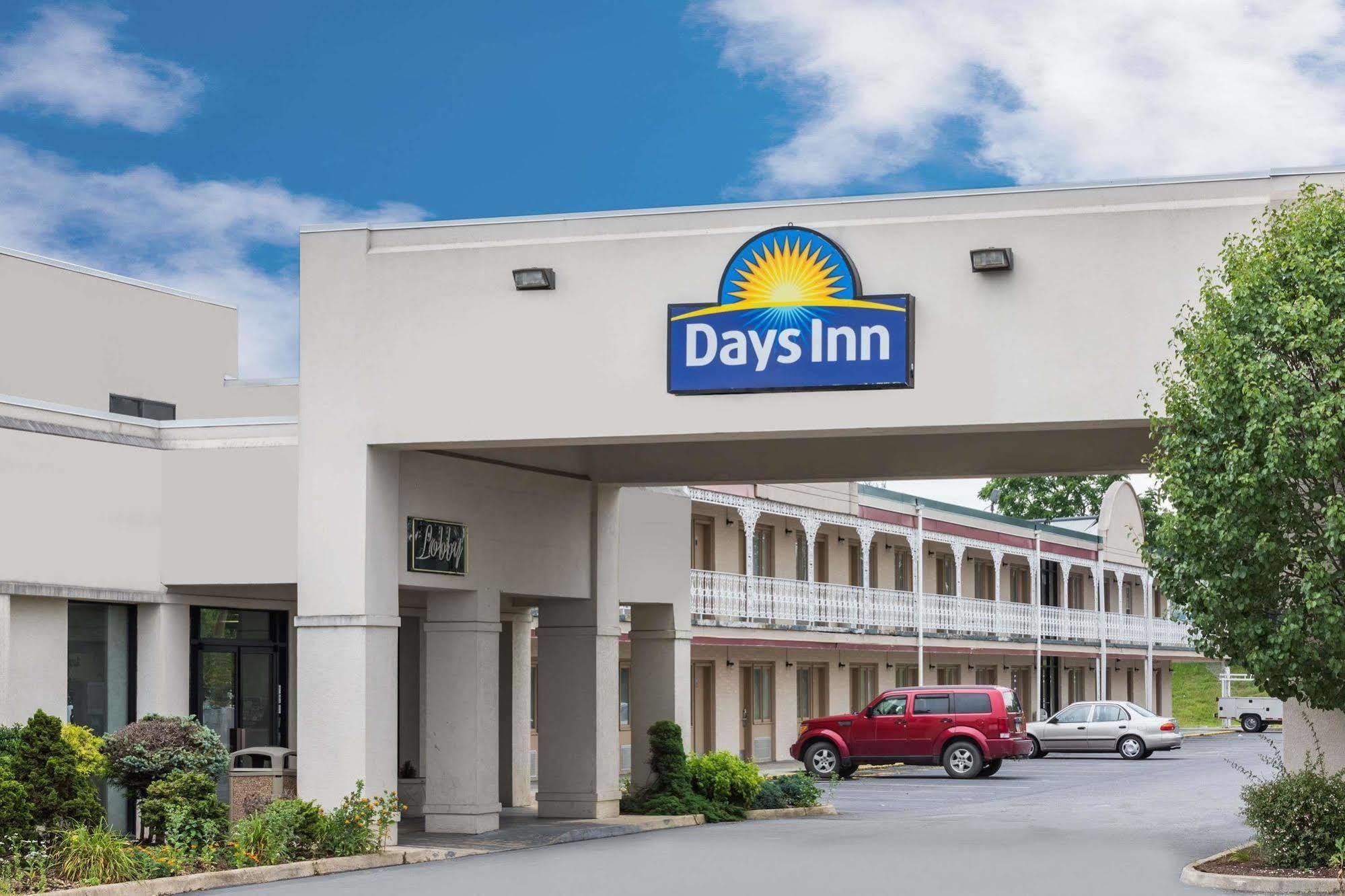 Red Roof Inn Staunton Ngoại thất bức ảnh